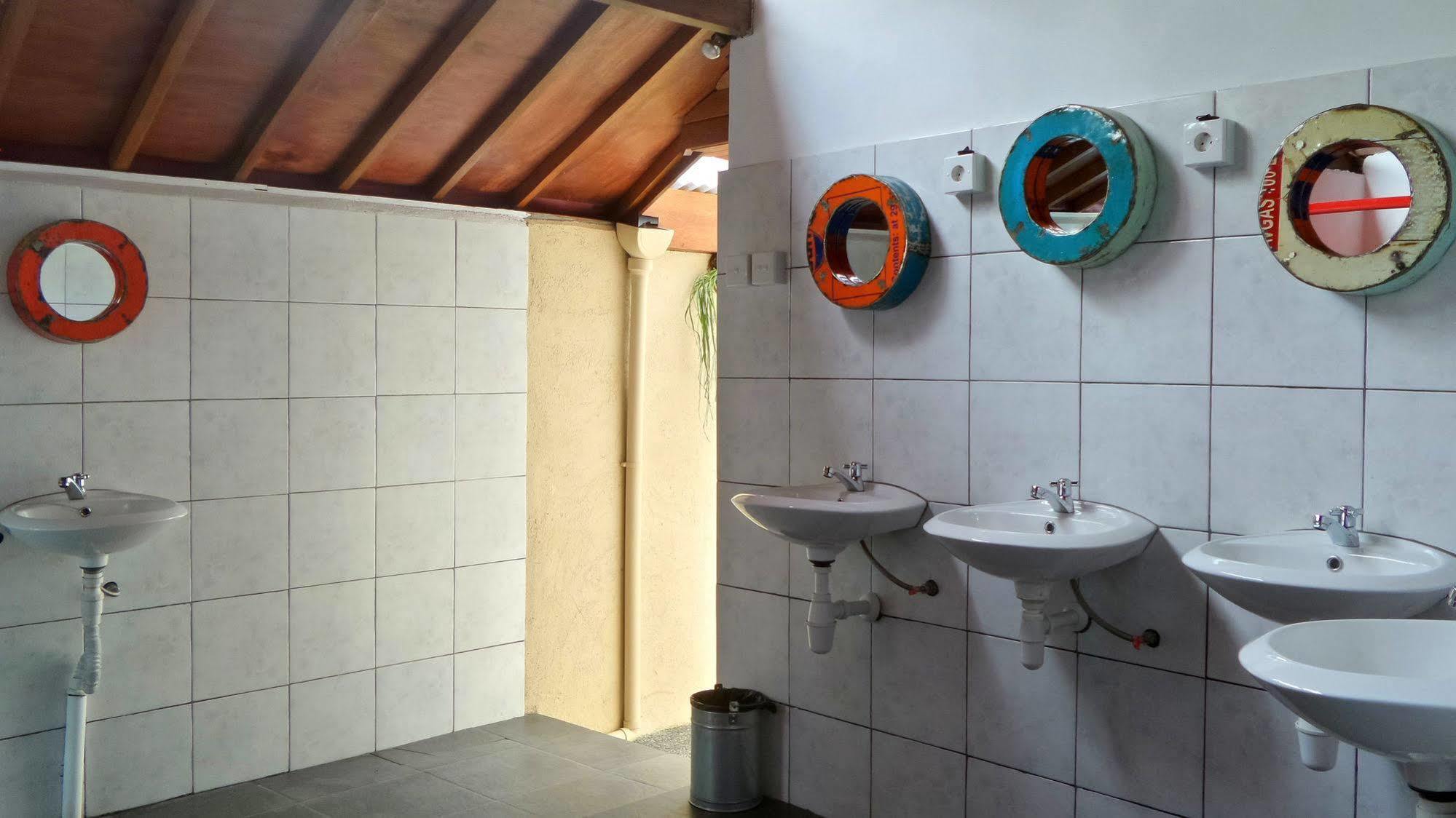 ウブド Friendly House Baliホステル エクステリア 写真